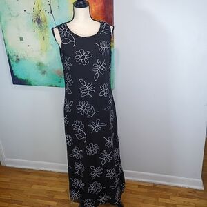 Premier International Women's Black Sleeveless Dress W/ Large White Floral Print